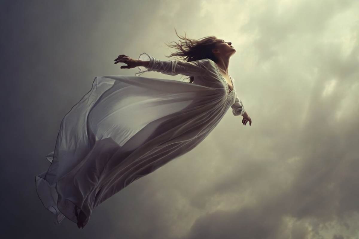 persona si leva in volo in un sogno